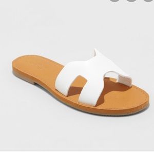 Universal Thread Jenny Slide Sandal. White